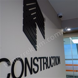 DCC Construction Banko Arkasi Logo Uygulama