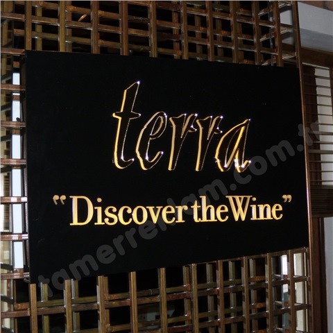 Terra Discover şe wine sponsor iç mekan Led tabela