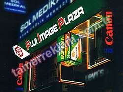 Fuji Image Plaza Cephe Reklamı