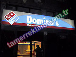 Dominos Pizza Sultanahmet Dominos ışıklı Germe vinil Kurumsal Tabela