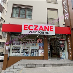Eczane Cephe Tabelas, Valideeme Eczanesi